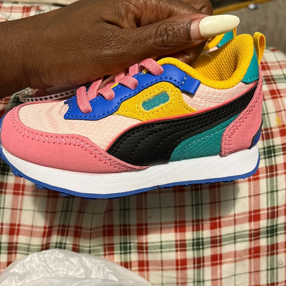 Puma Tennis Shoes
